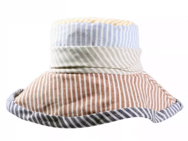 Breitkrempiger Stoffcloche