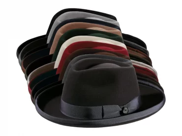 Fedora in 10 Farben mit Aufschlag