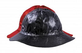 Regenhut Rot oder Schwarz