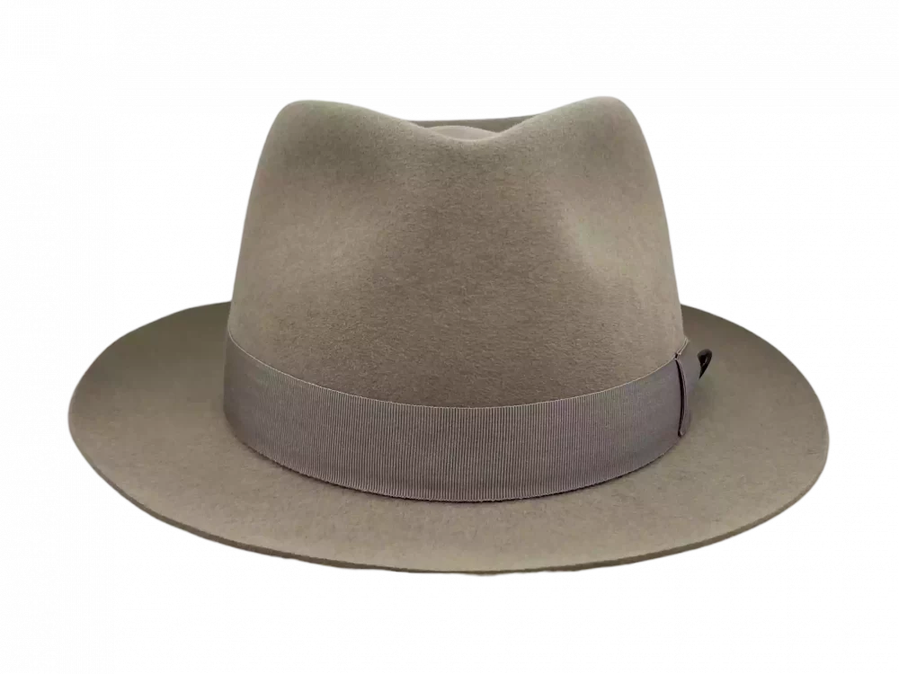 Hellbeige