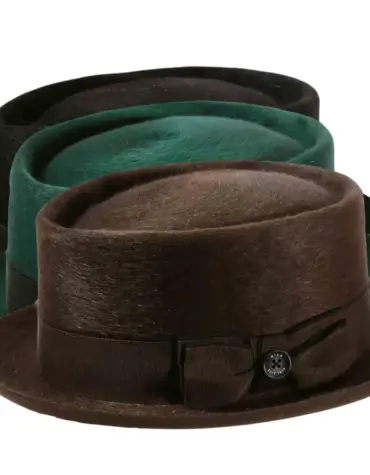 Fedora Melousine in 4 farben aus Haarfilz mit olivfarbenem Rebsband und schwarzem Poispoil