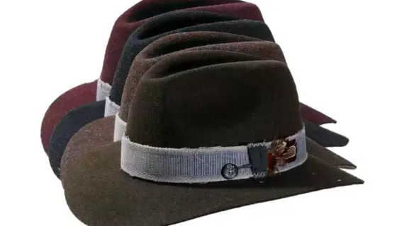 Fedora Traveler Haarfilz mit Jeans-Hutband und Feder