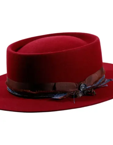 Vaquerohut Hazienda in Burgund mit Jeans-Garnitur und Perlen||||||||||||||||||||||||||||||||||||||||||||||||||||Vaquerohut Hazienda in Anthrazit mit Jeans-Garnitur und Perlen|Vaquerohut Hazienda – Premium Filzhut mit Rebsband und Perlen|Vaquerohut Hazienda in Schlamm mit Jeans-Garnitur und Perlen