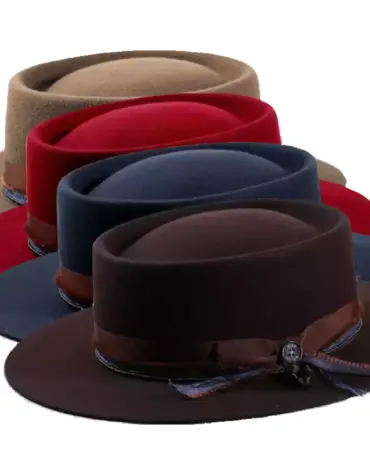 Fedora flach aus Wollfilz mit Ebony-Pearl-Garnitur