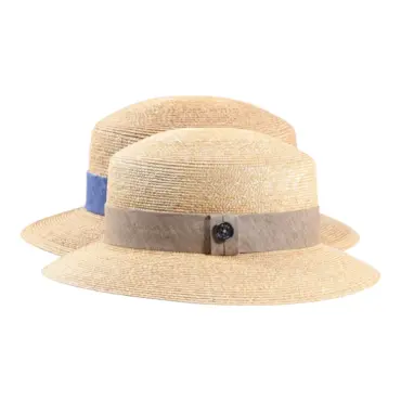 Cloche-Hut aus Naturstroh mit Leinenband in Blau oder Sand|Cloche-Hut aus Naturstroh mit Leinenband in Blau oder Sand|Cloche-Hut aus Naturstroh mit Leinenband in Blau oder Sand|||