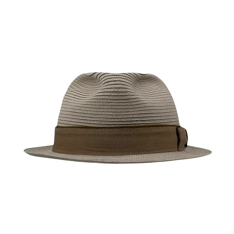 Ramie Trilby Freiamt Oberlunkhofer/in in Hellbeige Sand mit sandfarbenem Rebsband, braunem Poispoil und Masche links