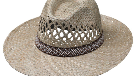 Strohhut Fedora mit breiter Krempe + gemustertem Band