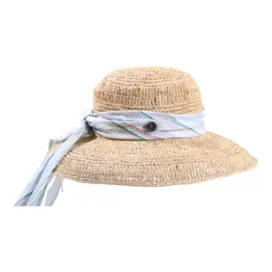 Damenhut aus Raffia mit gestreiftem Textilband in Pastellfarben||
