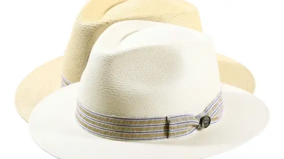 Panamahut Fedora-Traveler aus echtem Panama-Stroh mit gestreiftem Leinenband|Panamahut Fedora-Traveler aus echtem Panama-Stroh mit gestreiftem Leinenband|Panamahut Fedora-Traveler aus echtem Panama-Stroh mit gestreiftem Leinenband|||