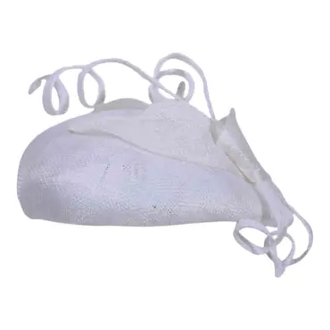 Beige und Rosa mit dekorativen Bögen|Toque aus Sisal in Weiss