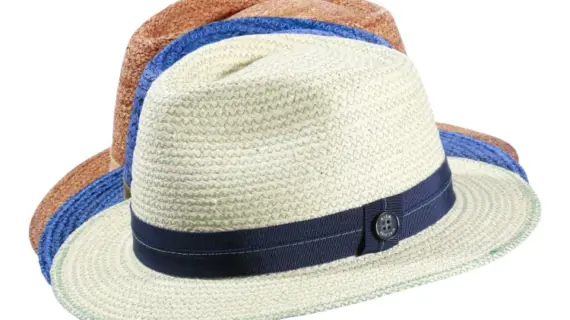 Fedora Sommerhut aus Raffia in Nougat mit Senfband|Fedora Sommerhut aus Raffia in Nougat mit Senfband|Fedora Sommerhut aus Raffia in Nougat mit Senfband|Fedora Sommerhut aus Raffia in Nougat mit Senfband||||