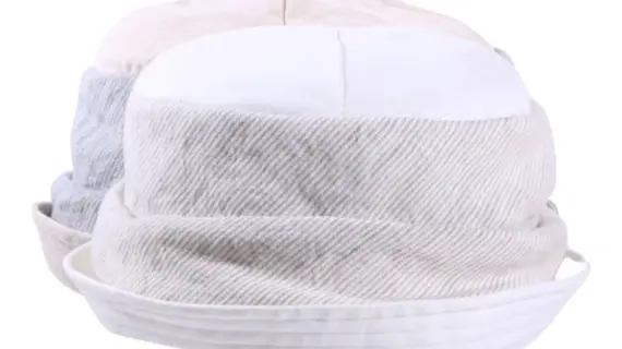 Damen Sommerhut Cloche Leinen gestreift in Camel und Navy|Damen Sommerhut Cloche Leinen gestreift in Navy|Damen Sommerhut Cloche Leinen gestreift in Camel|||