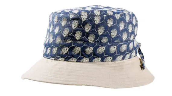 Damen Sommerhut Leinen/Cotton mit besticktem Jeansstoff und cremefarbener Krempe.|Damen Sommerhut Leinen/Cotton mit besticktem Jeansstoff und cremefarbener Krempe.
