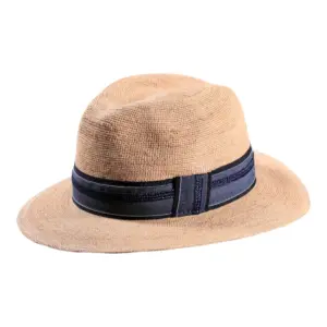 Sommerhut Fedora gehäkelt aus Raffia mit marineblauem Leinenband|