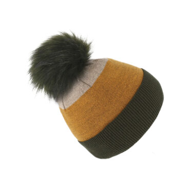 Strickmütze Feinstrick dreifarbig mit Kunstfellbommel – hochwertige Kopfbedeckung von Fiebig bei Hut Factory Schweiz
