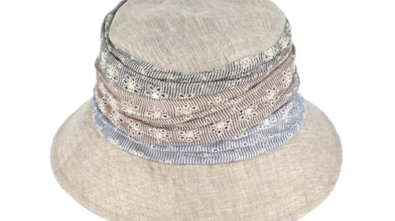Stoffhut Leinen uni Blumenstickerei gerafft – hochwertige Kopfbedeckung von Fiebig bei Hut Factory Schweiz