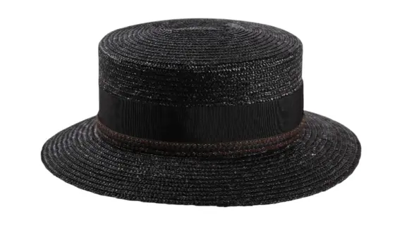 Schwarzer Cloche Strohhut mit abgerundeter Krone und Rebsband