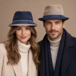 Frau und Mann mit Trilby Indigo-Beige in beiden Farbvarianten